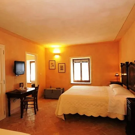 La Tavola Dei Cavalieri Assisi