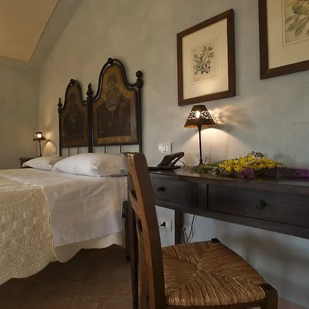 Hotel La Tavola Dei Cavalieri 3*