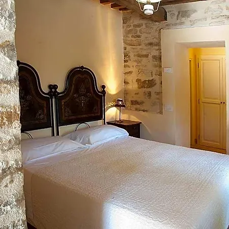 La Tavola Dei Cavalieri 3*