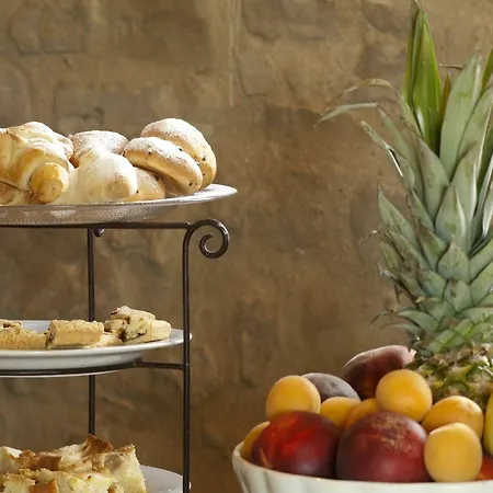 La Tavola Dei Cavalieri 3*