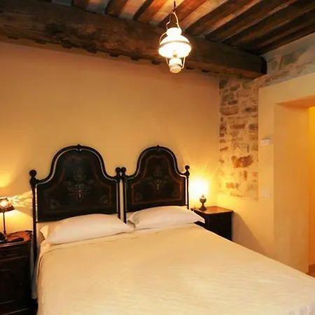 호텔 La Tavola Dei Cavalieri 3*