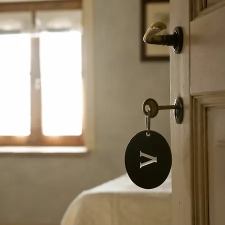 ホテル La Tavola Dei Cavalieri