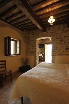 La Tavola Dei Cavalieri Hotel 3*